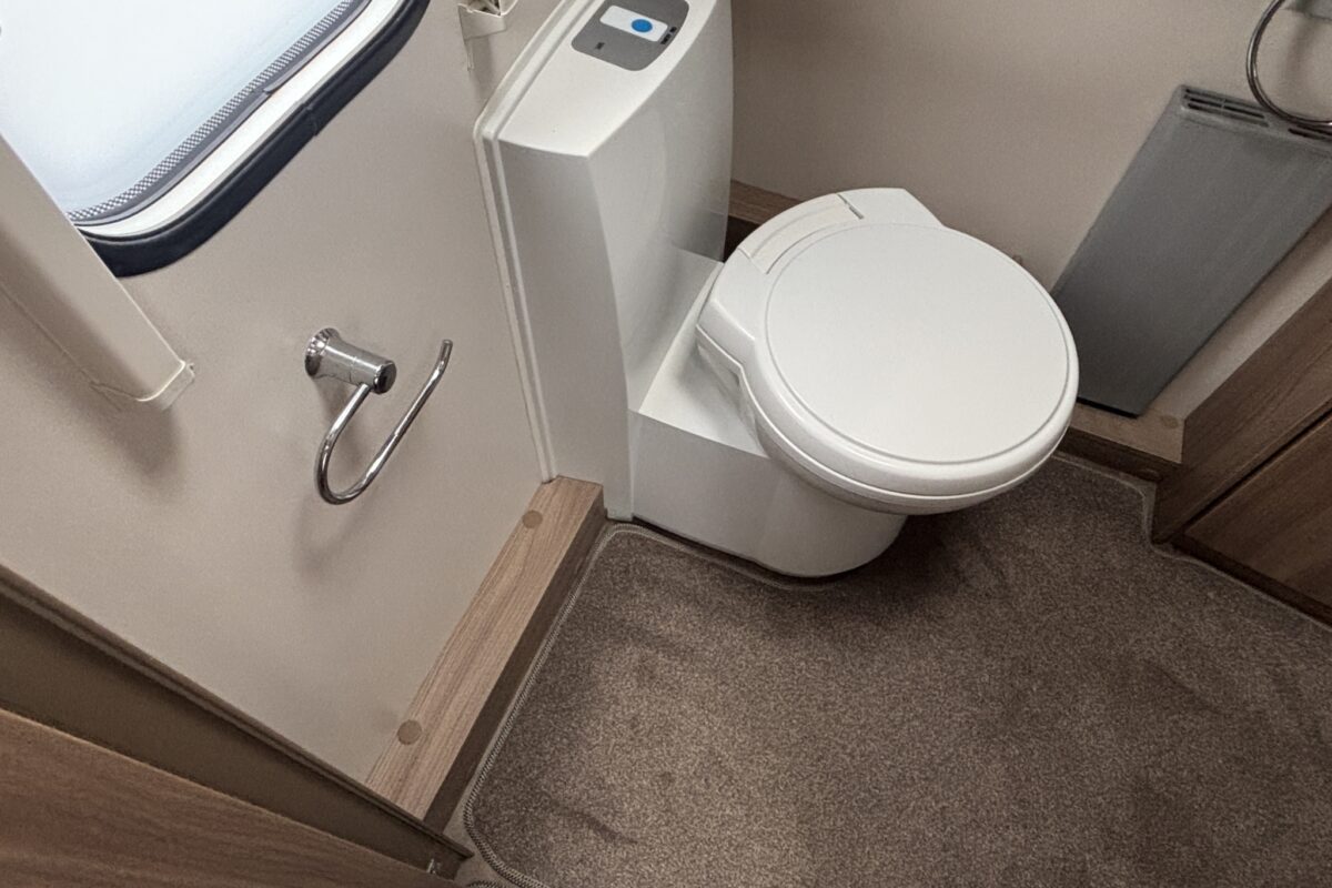 2016 Swift Siena Accent 570 Cassette Toilet