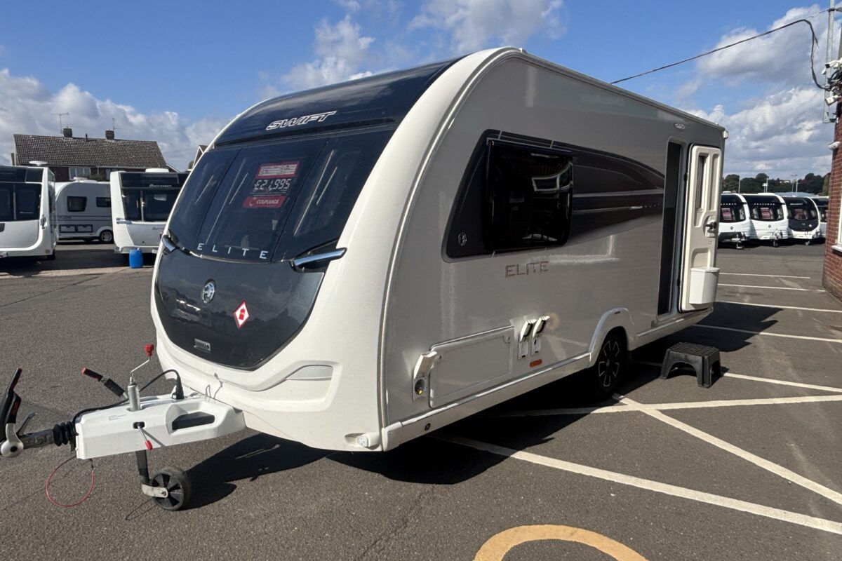 2023 Swift Elite 480 Nearside front