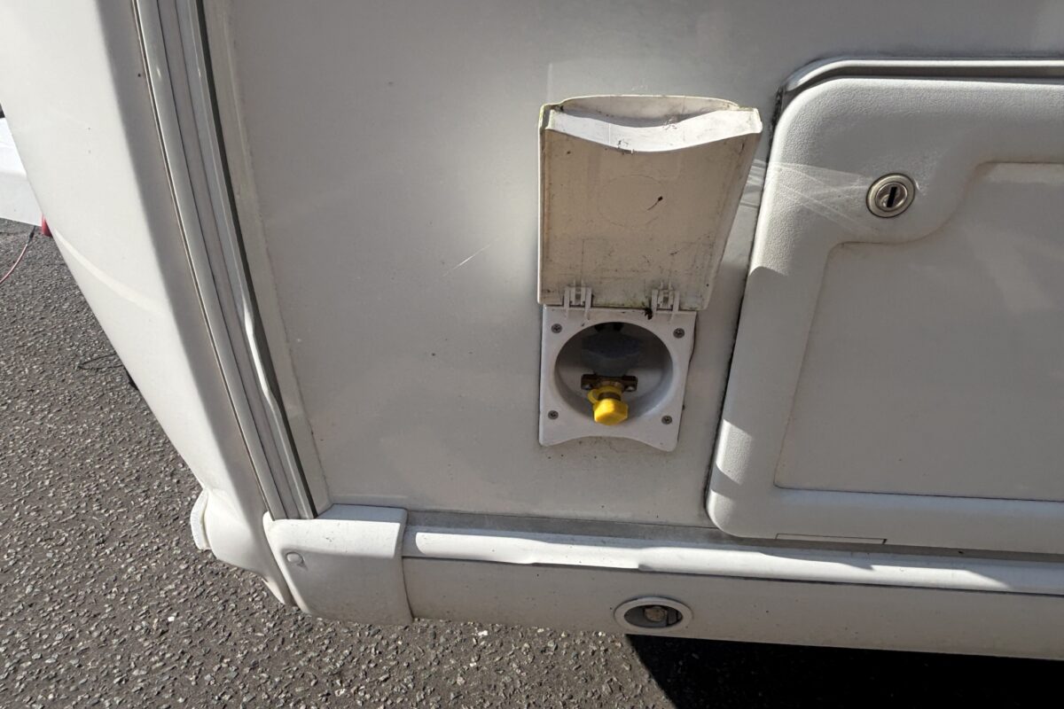 2023 Swift Elite 480 gas BBQ Point