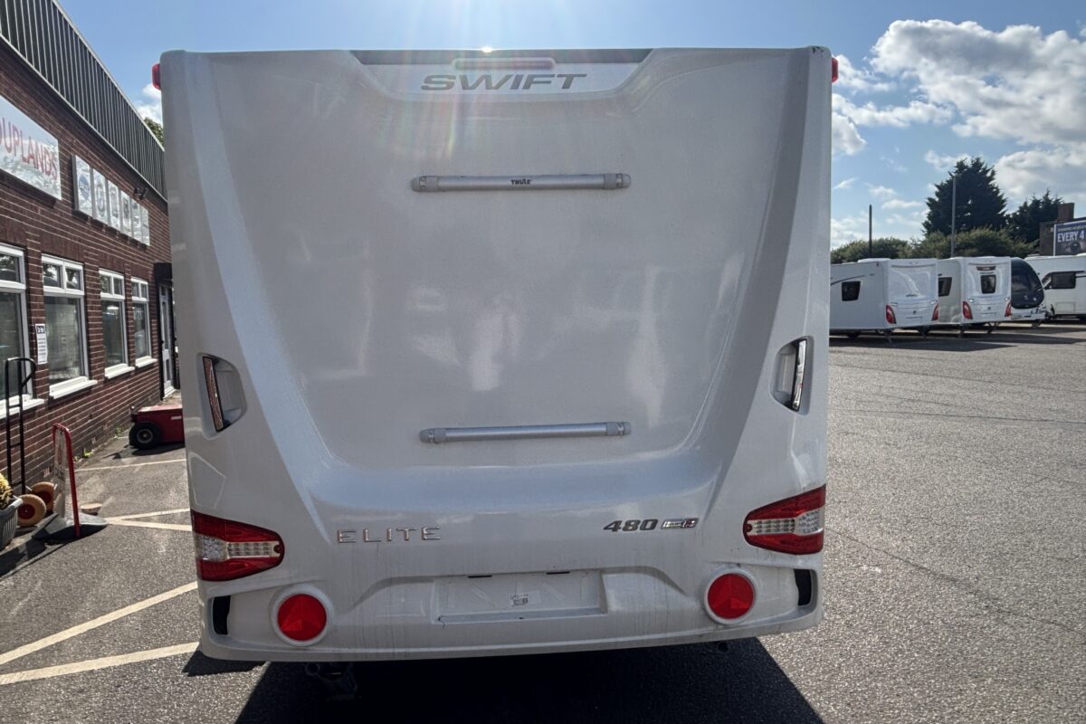 2023 Swift Elite 480 Rear view