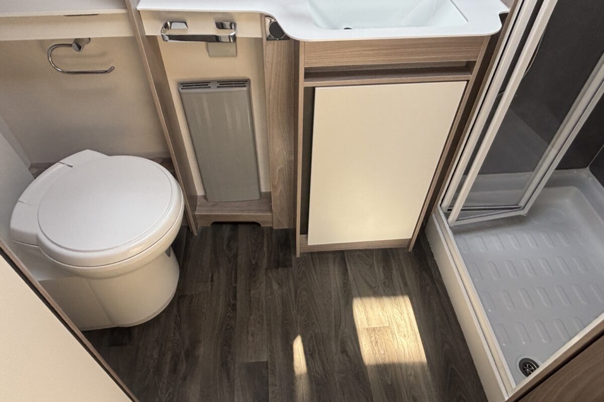 2023 Swift Elite 480 Toilet and vanity wash basin