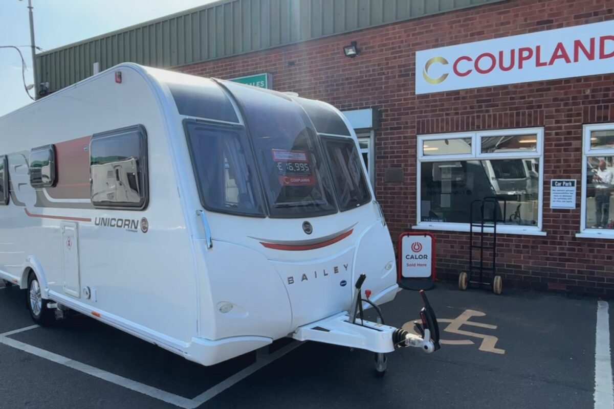 2017 Bailey Unicorn Vigo Front