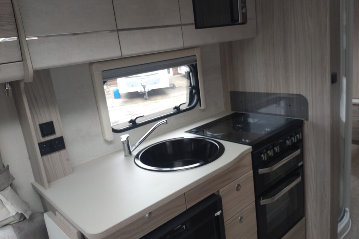 2024 Elddis Sherwood 550 Interior