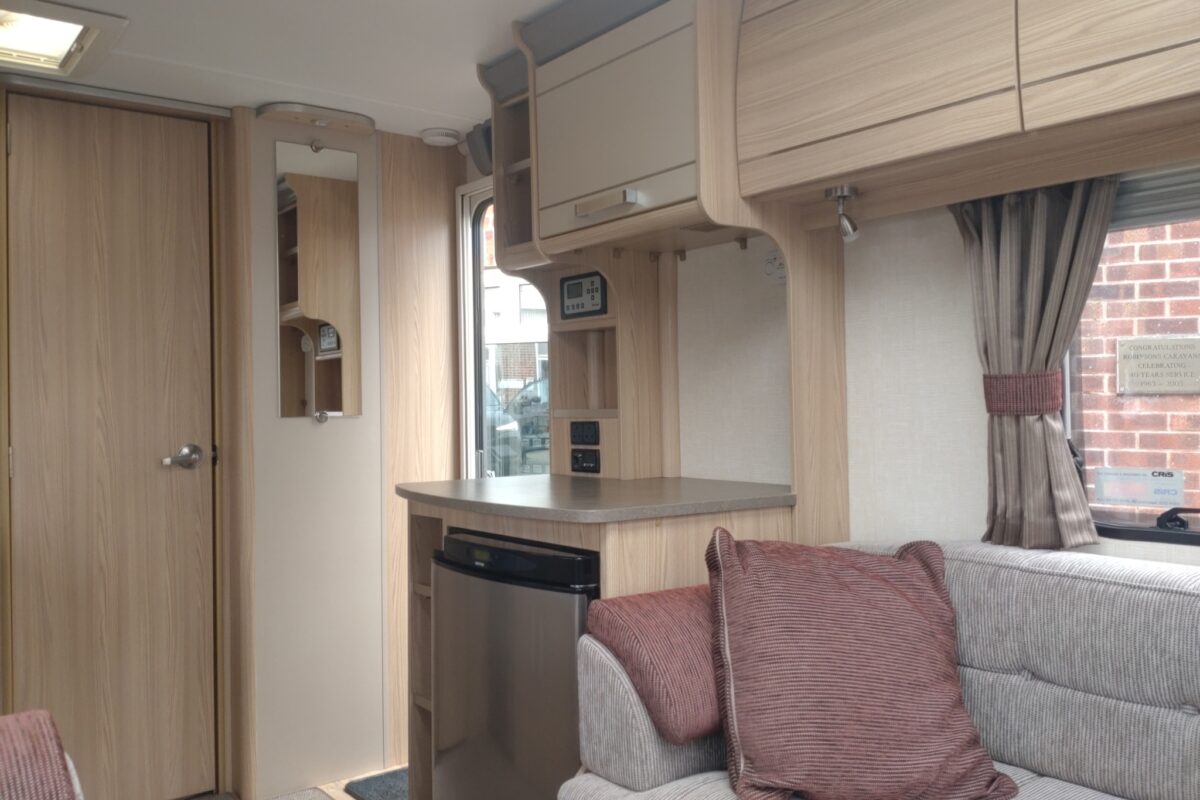 2012 COACHMAN PASTICHE 460/2 INTERIOR
