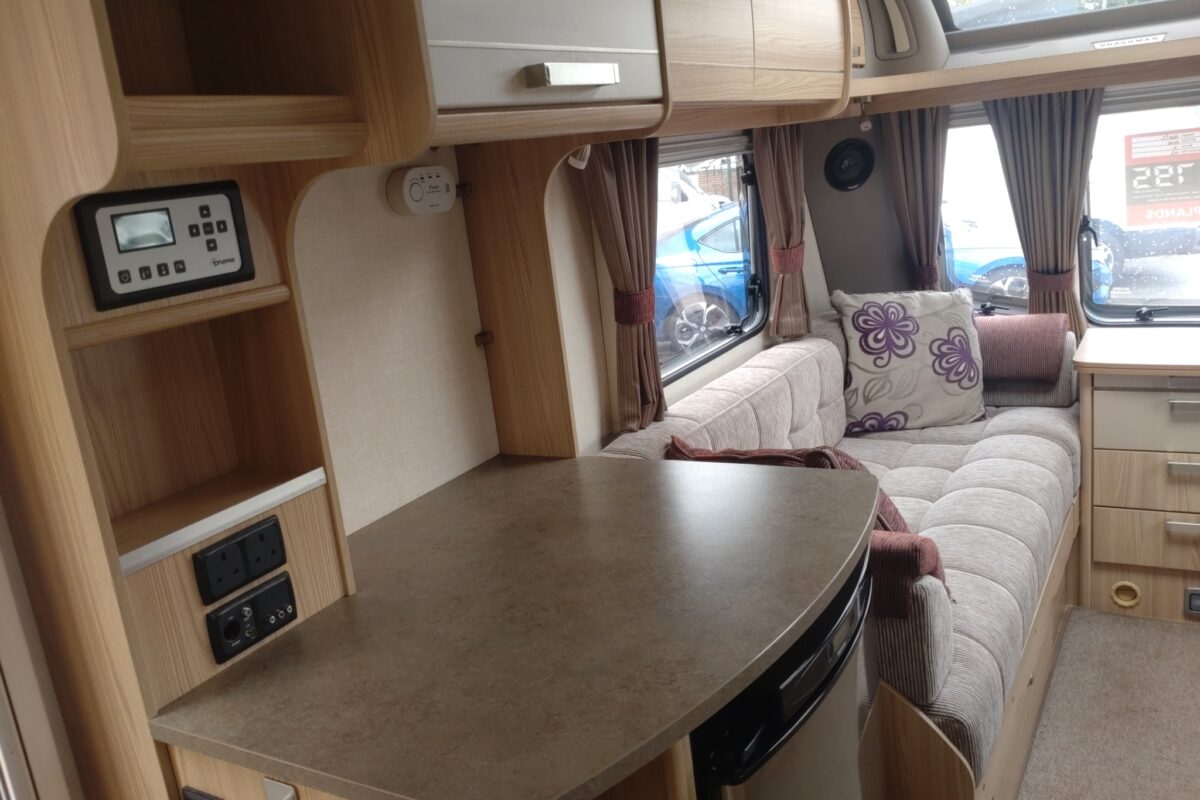 2012 COACHMAN PASTICHE 460/2 INTERIOR