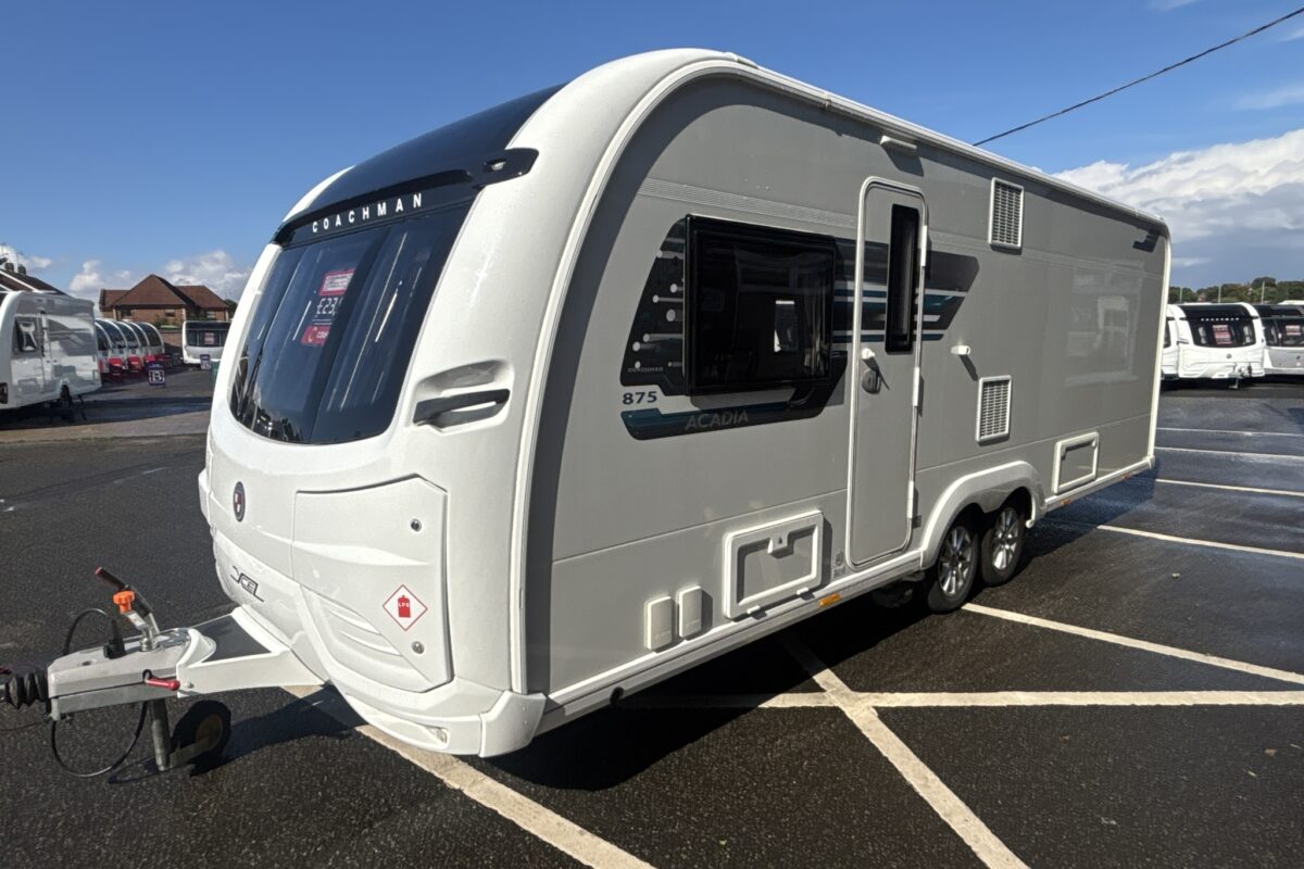 2021 Coachman Acadia 875 Xcel nearside front