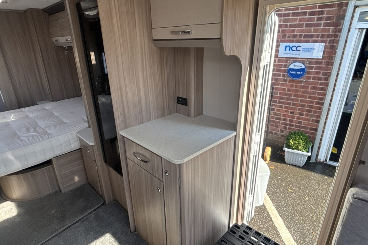 2021 Coachman Acadia 875 Xcel Fridge