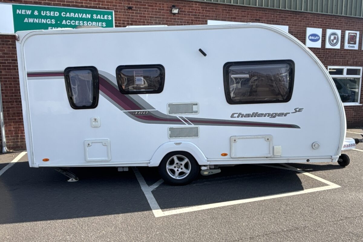 2013 Swift Challenger 480 SE Offside