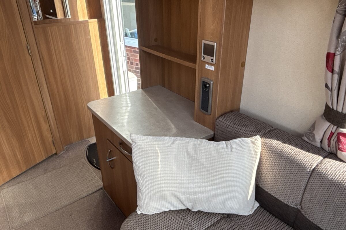 2013 Swift Challenger 480 SE Dresser