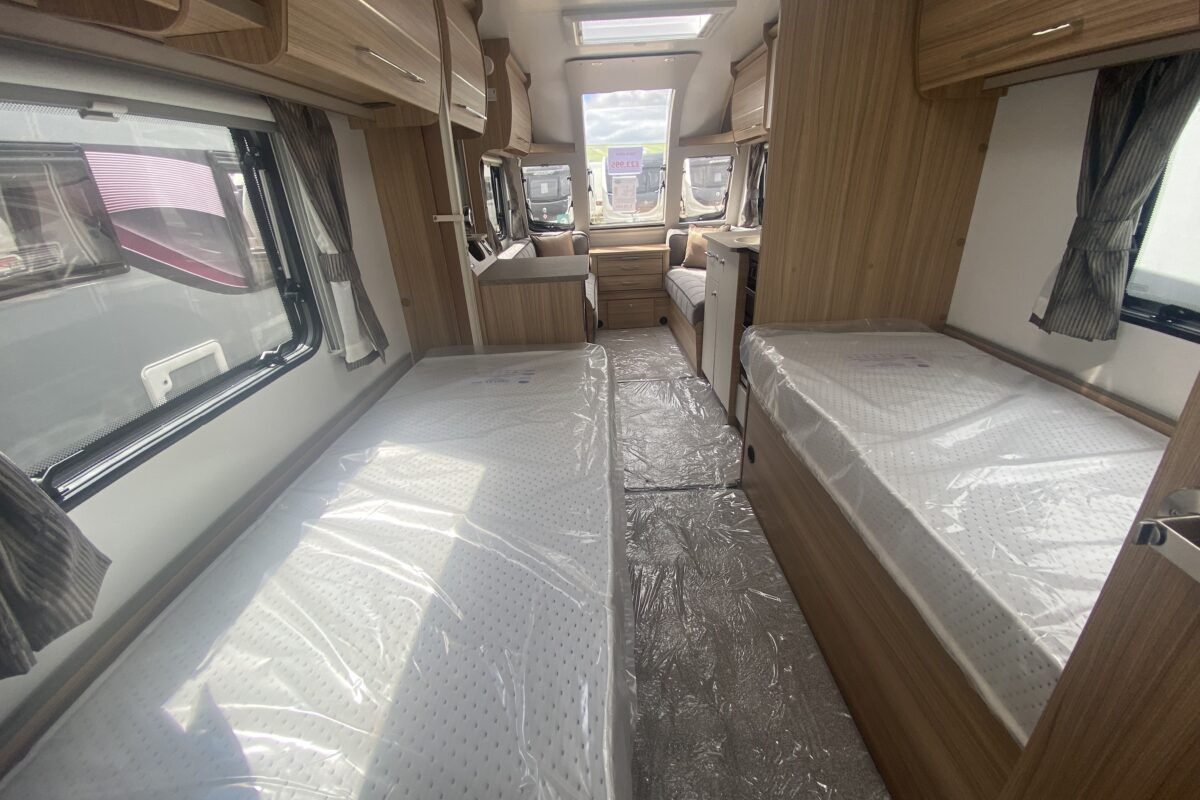 BAILEY PHOENIX GT75 642 2024 BEDS FROM BACK