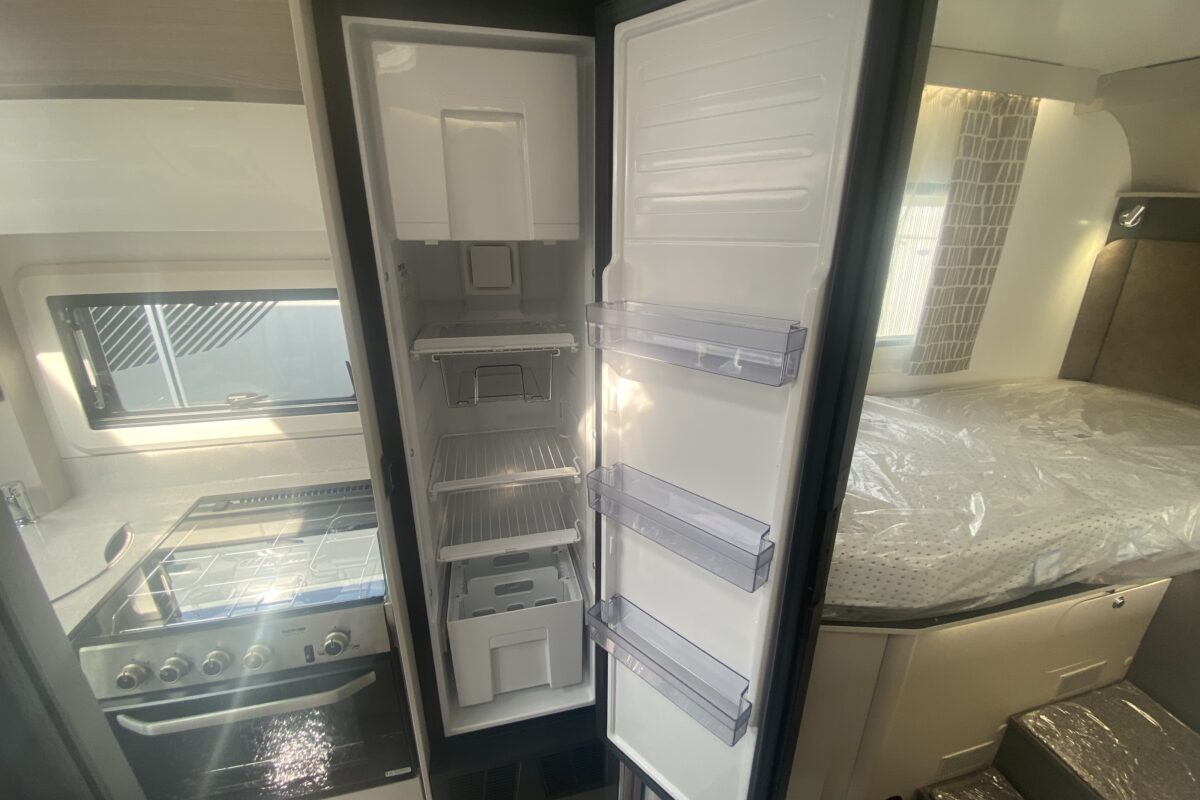 BAILEY ALORA 694T FRIDGE