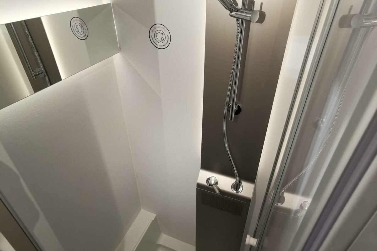 ADRIA ALPINA COLORADO 2023 SHOWER