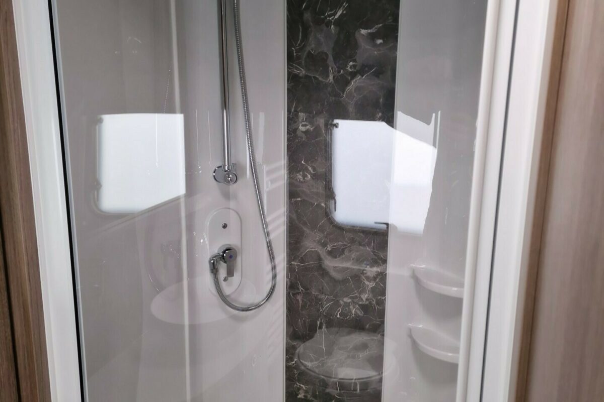 2025 COACHMAN VIP 575 SHOWER