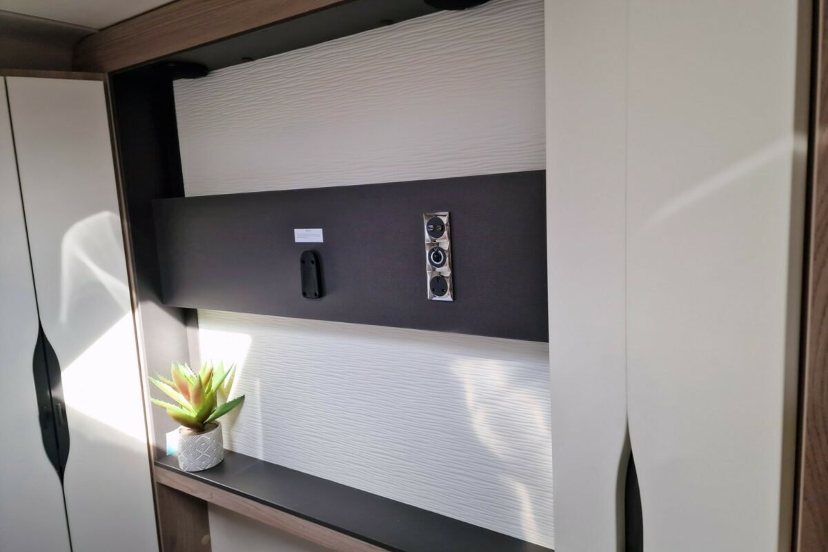 2025 BESSACARR 835 BEDROOM