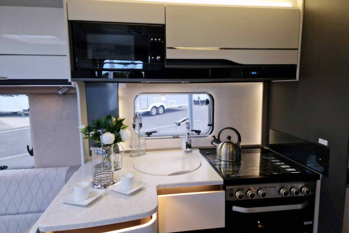 2025 BESSACARR 845 KITCHEN