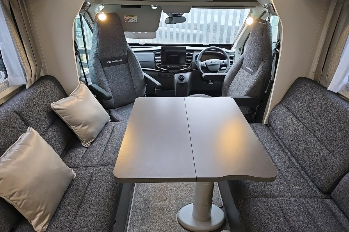 2025 SWIFT VOYAGER 594 LOUNGE VIEW
