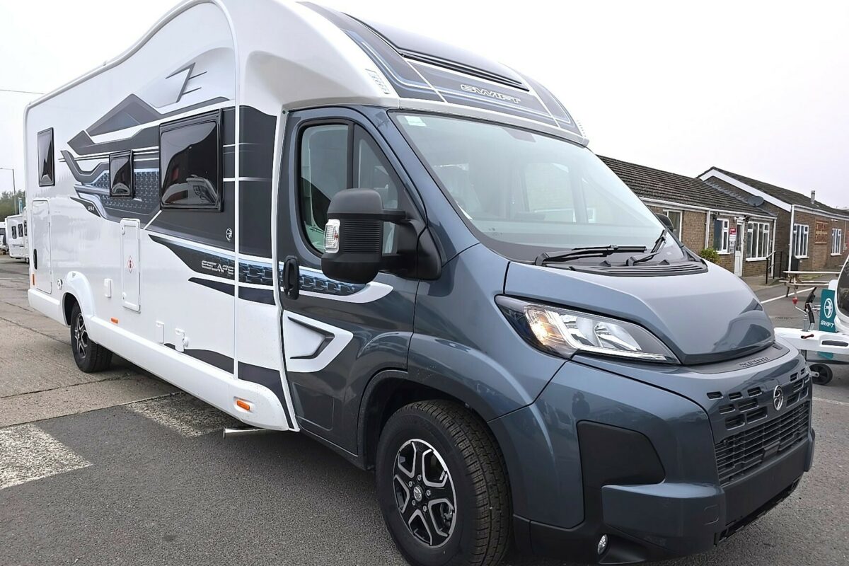 2025 SWIFT ESCAPE 694 MOTORHOME  FRONT O/S