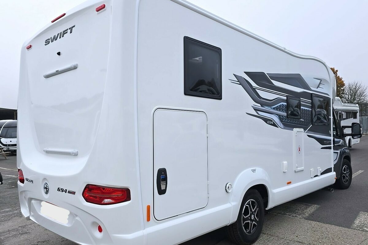 2025 SWIFT ESCAPE 694 MOTORHOME REAR O/S