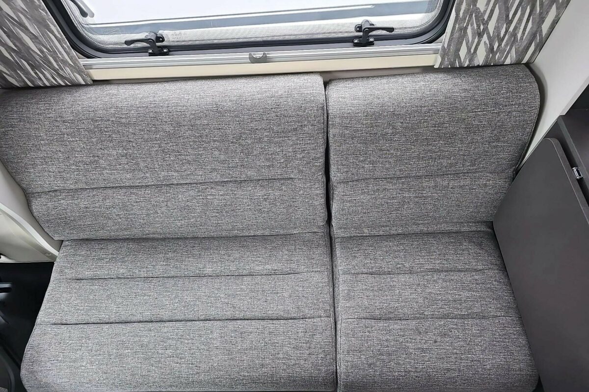 2025 SWIFT ESCAPE 694 MOTORHOME SEAT