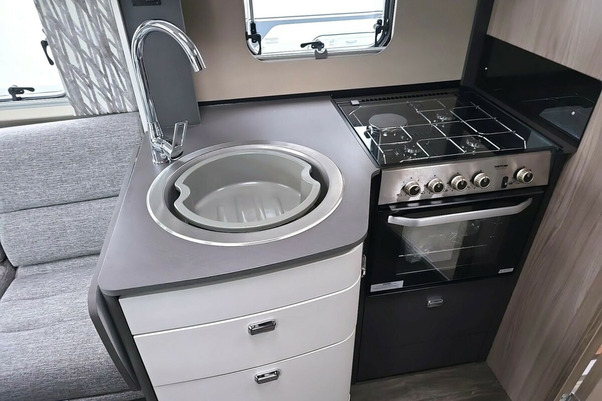 2025 SWIFT ESCAPE 694 MOTORHOME KITCHEN