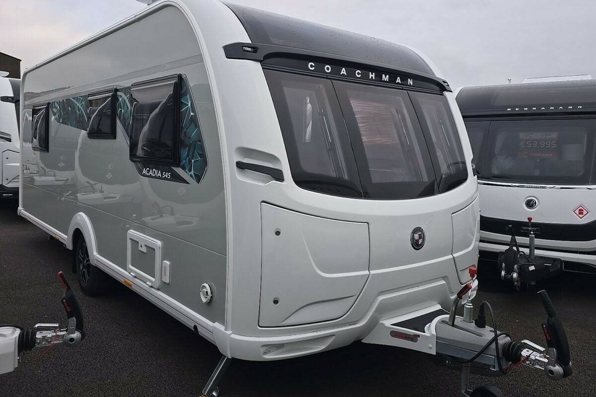 2025 COACHMAN ACADIA 545  FRONT O/S