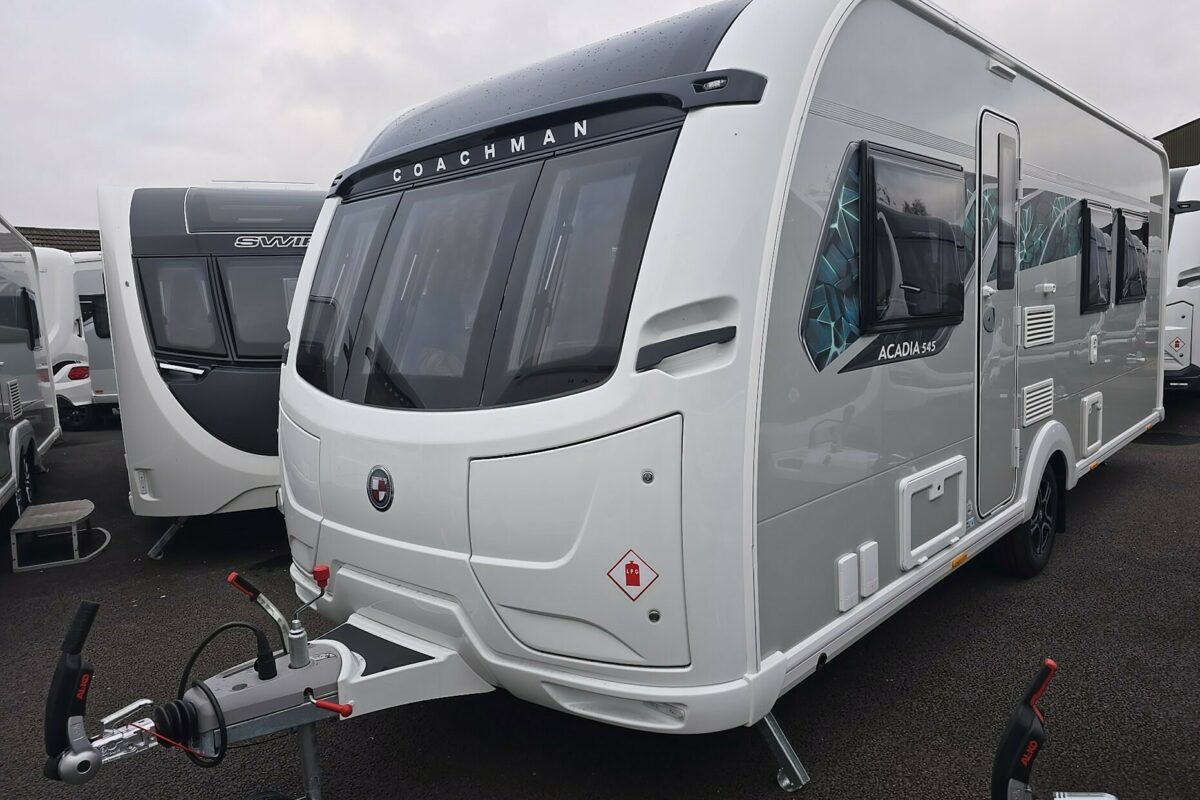 2025 COACHMAN ACADIA 545 FRONT N/S