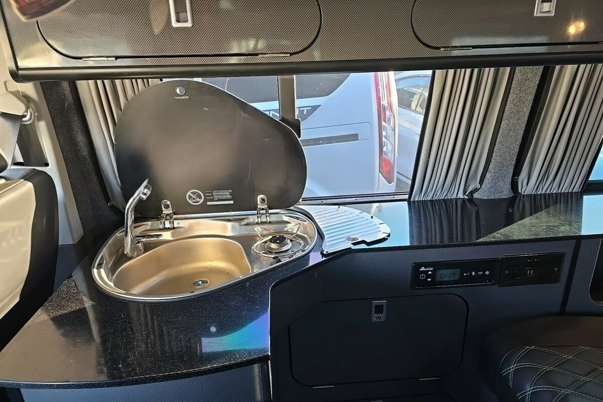 2020 SPARTAN SINK AND HOB