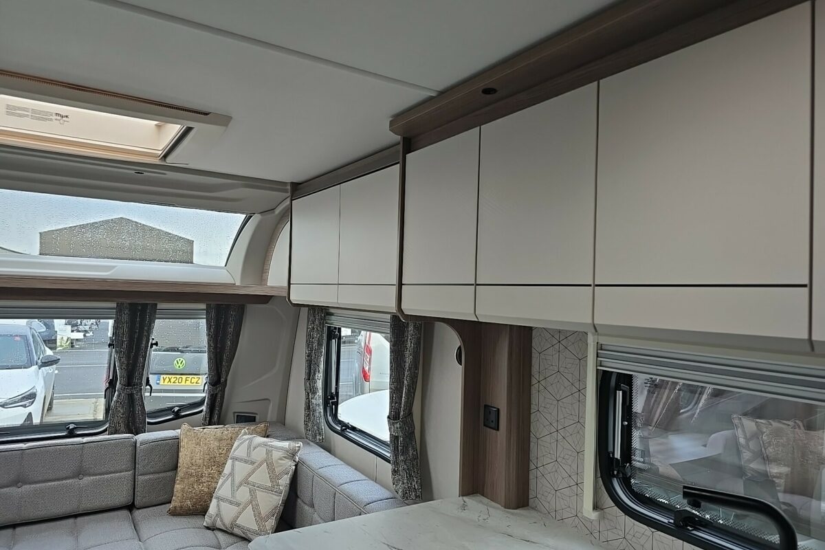 2025 Acadia 675 Xtr Cupboards