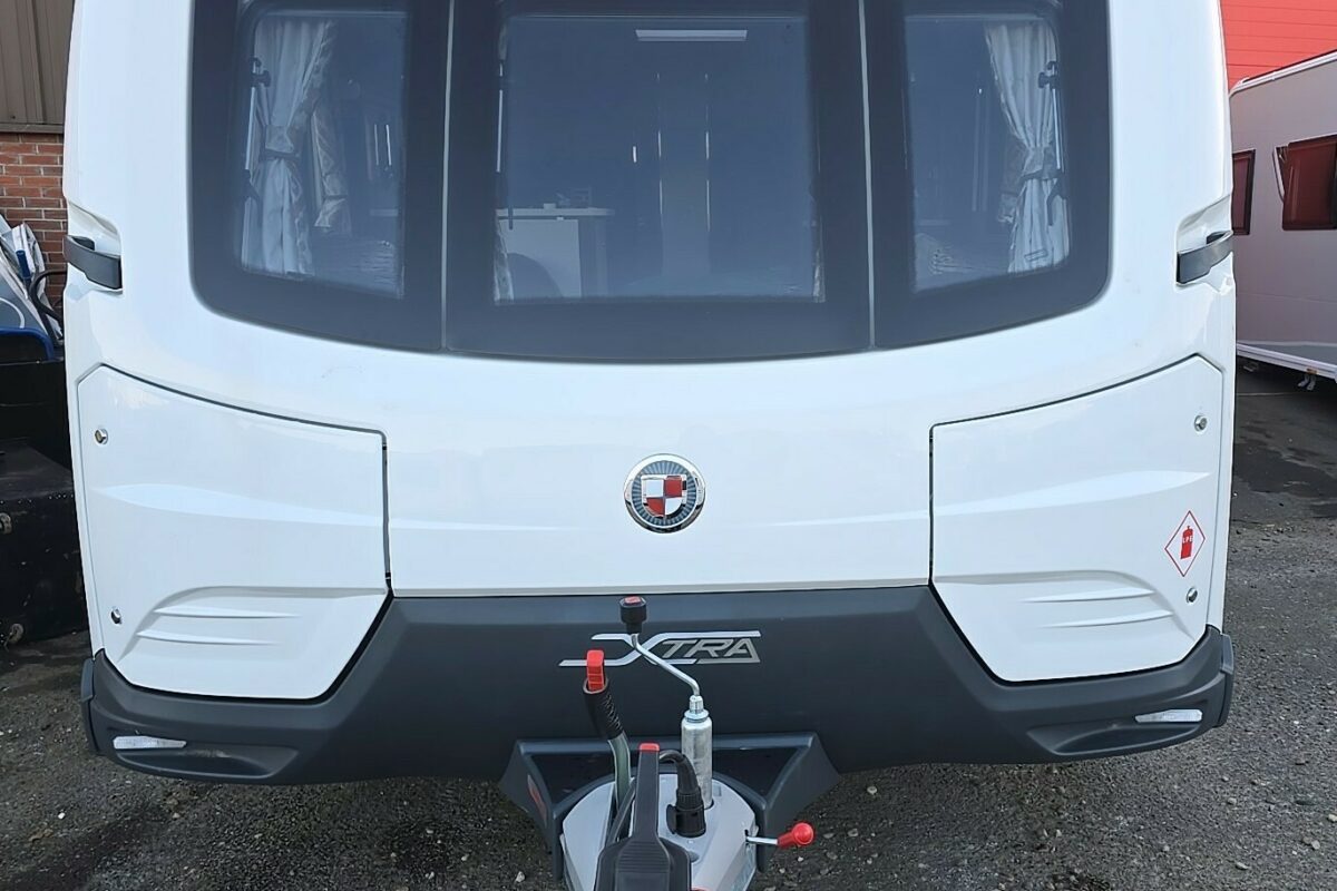 2025 Laser Xtra 875 Front