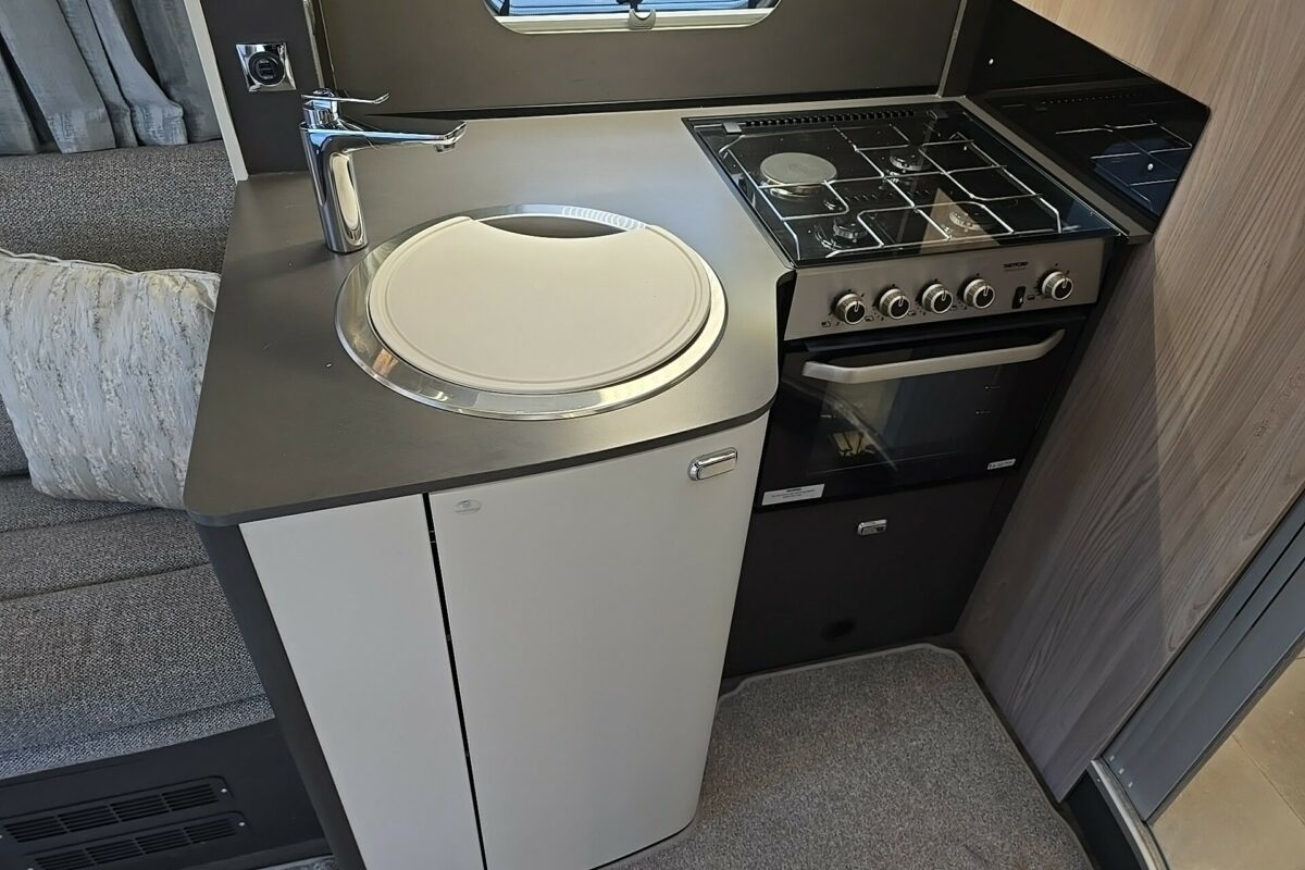 2023 SWIFT VOYAGER 540 KITCHEN