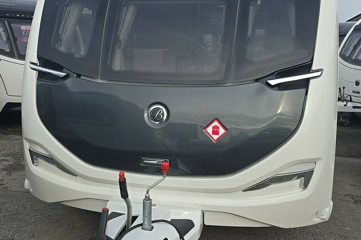 EXT FRONT