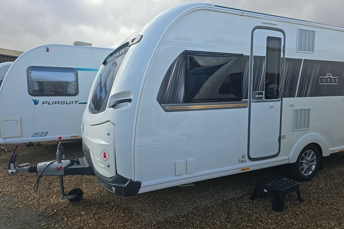 2023 COACHMAN LUSSO 1 FRONT N/S