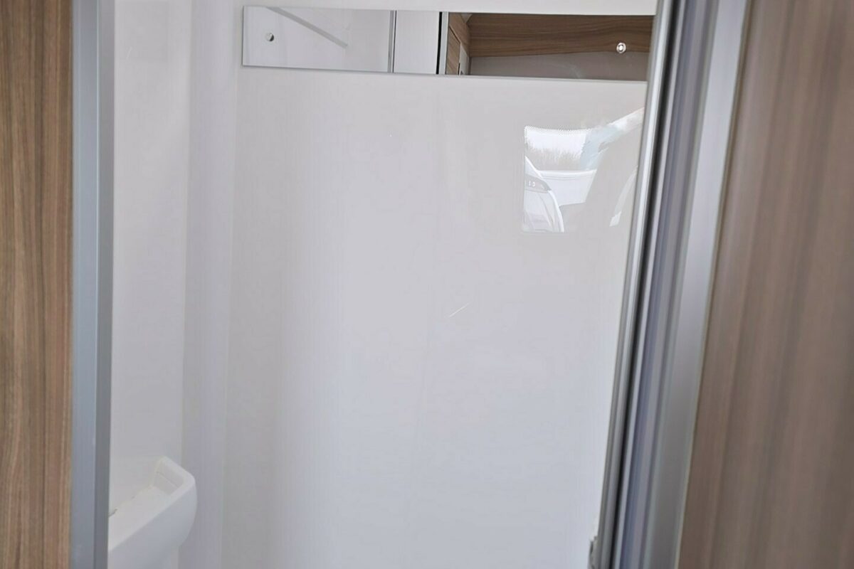 2023 BAILEY CARTEGENA SHOWER
