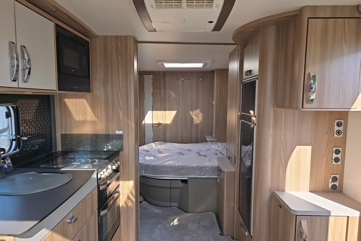 2022 SWIFT ELEGANCE 845 FRONT TO REAR VIEW
