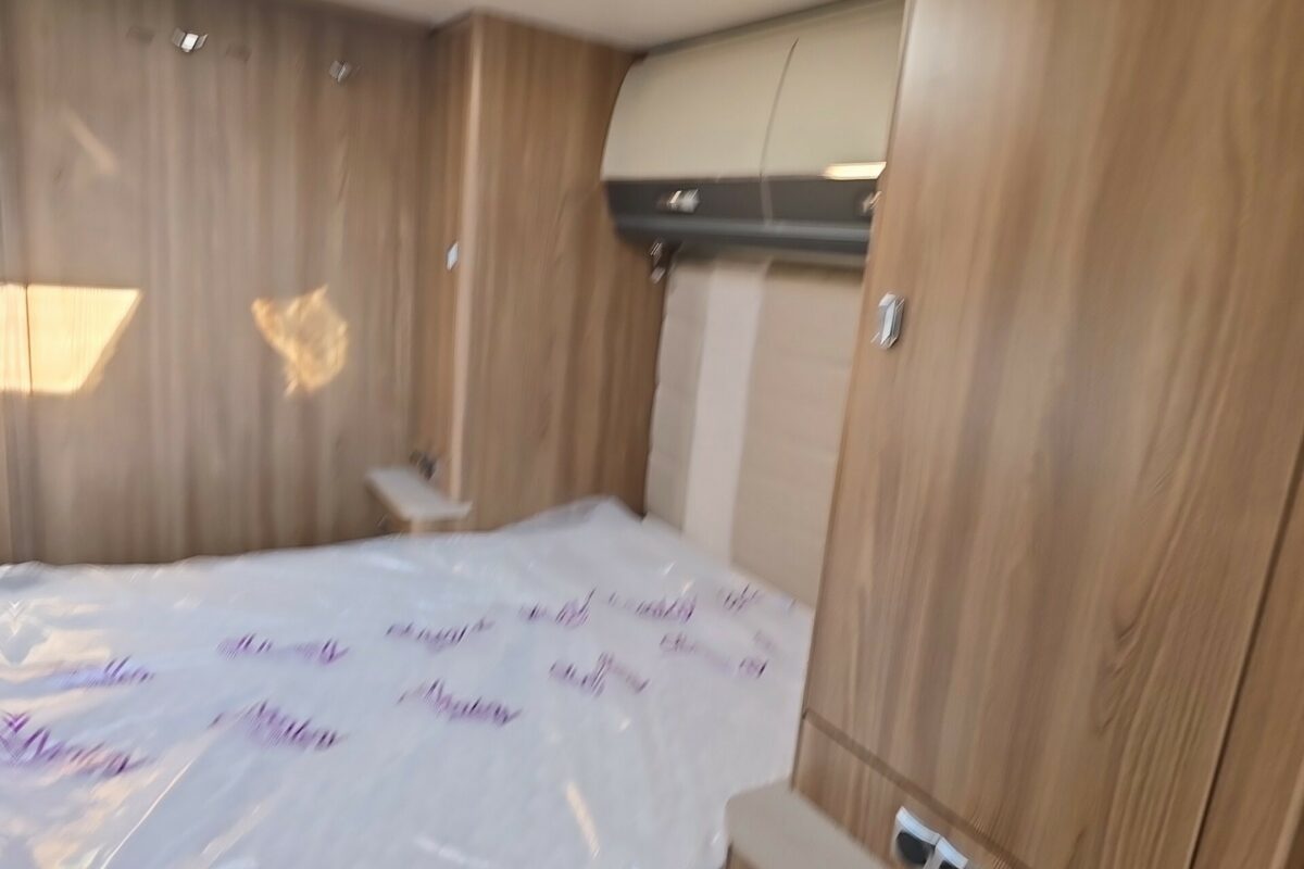 2022 SWIFT ELEGANCE 845 BEDROOM