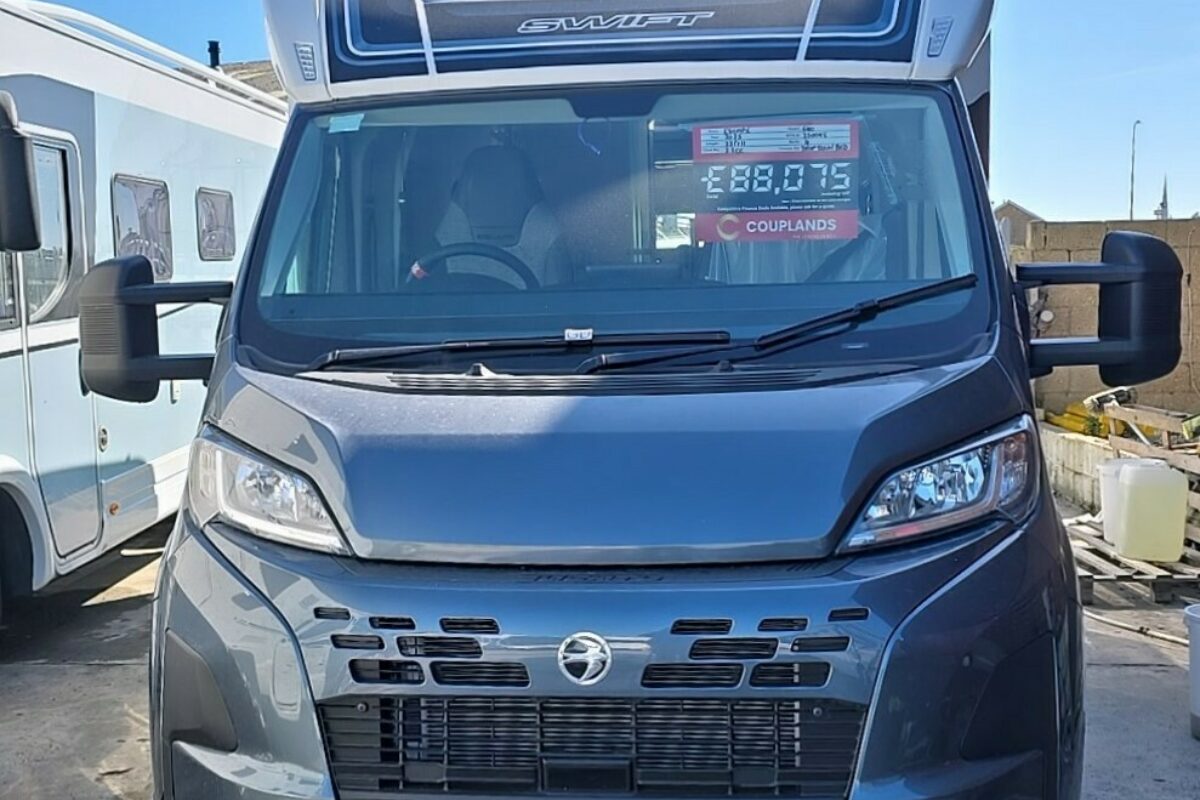 2025 SWIFT ESCAPE 640 FRONT
