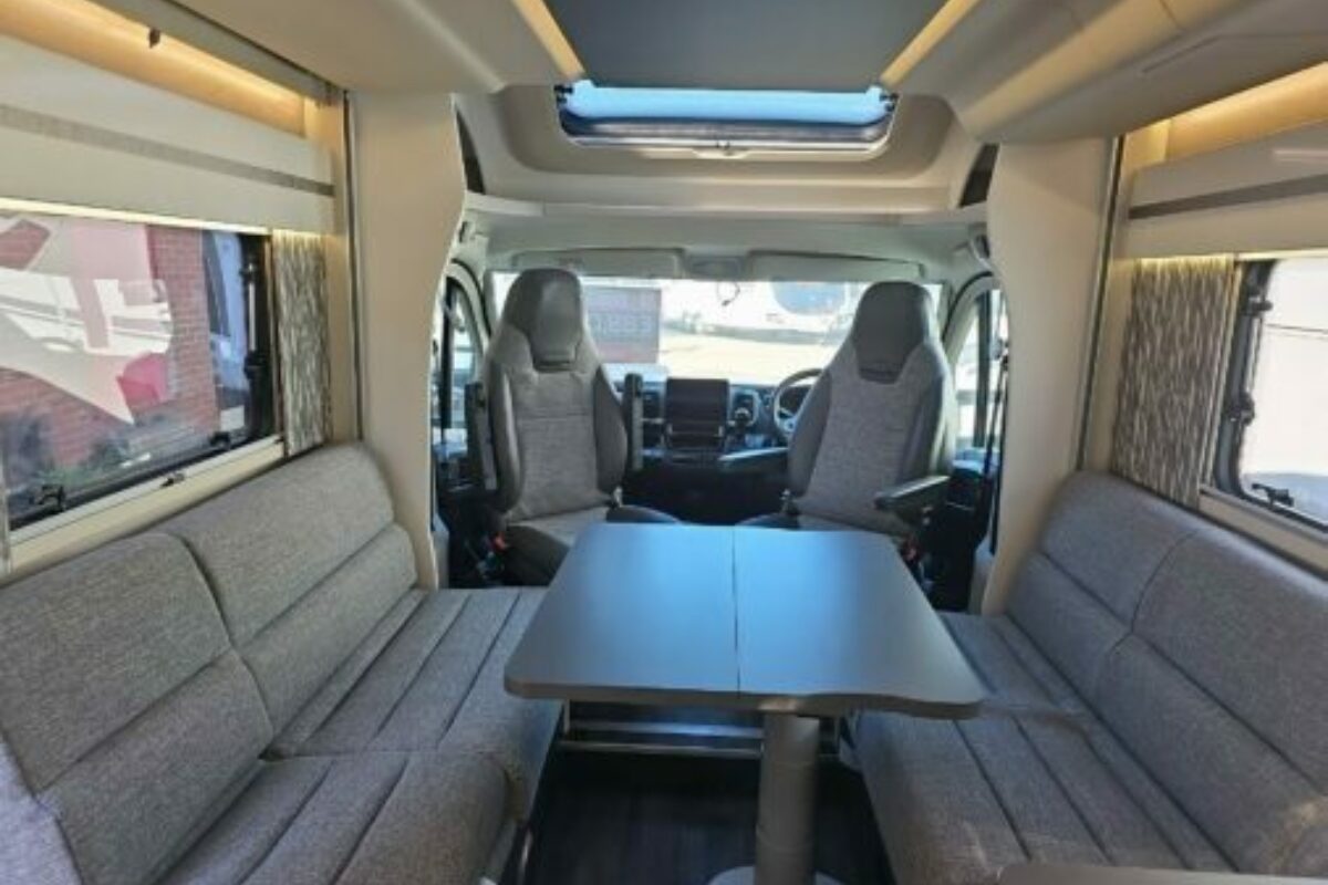 2025 SWIFT ESCAPE 640 VIEW