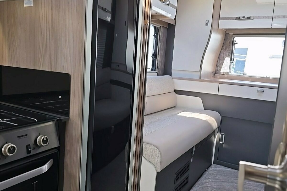 2024 SWIFT ESCAPE 674 FRIDGE