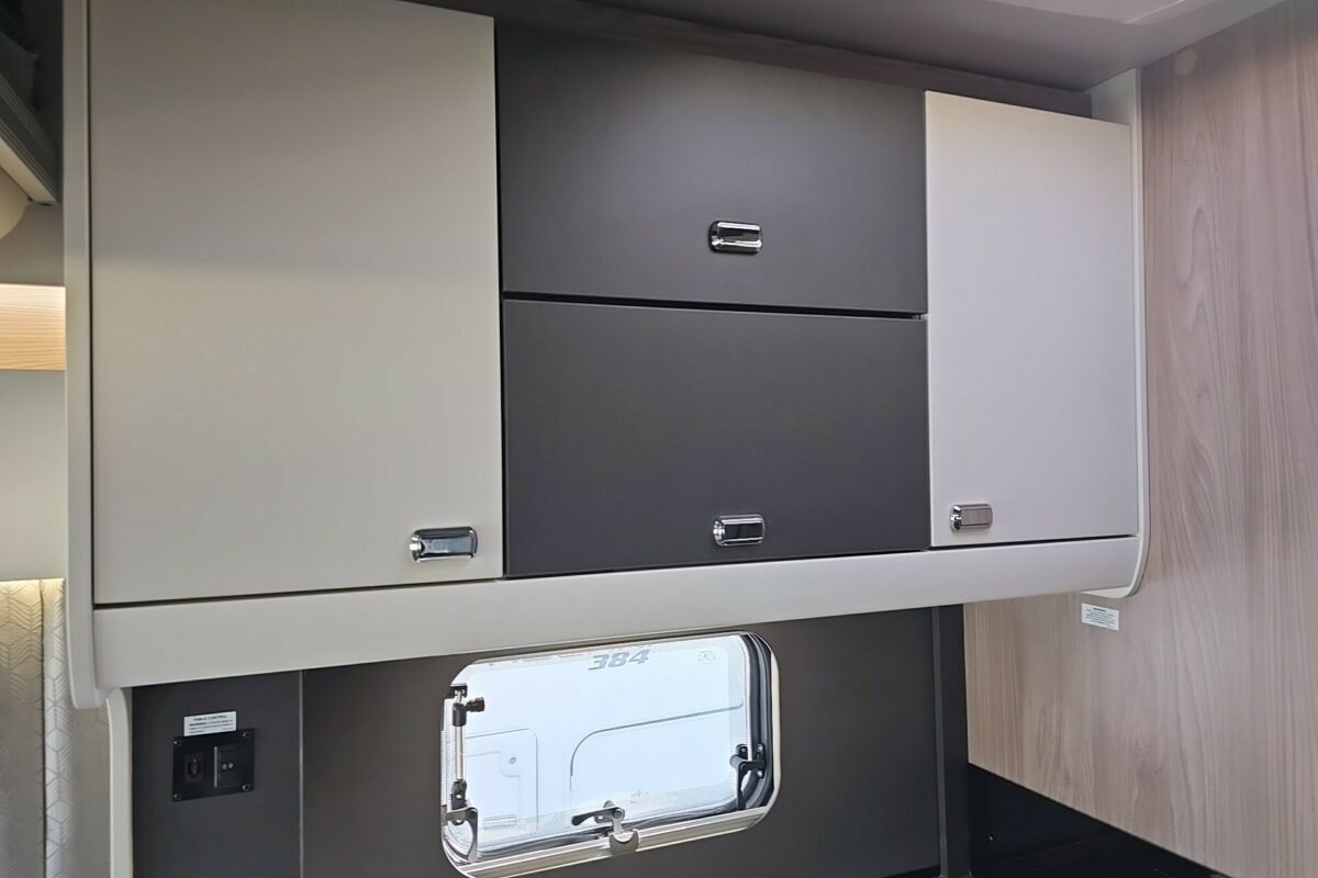 2025 SWIFT VOYAGER 505 KITCHEN STORAGE