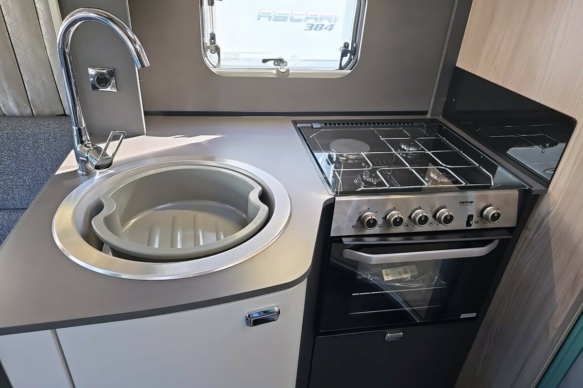 2025 SWIFT VOYAGER 505 KITCHEN