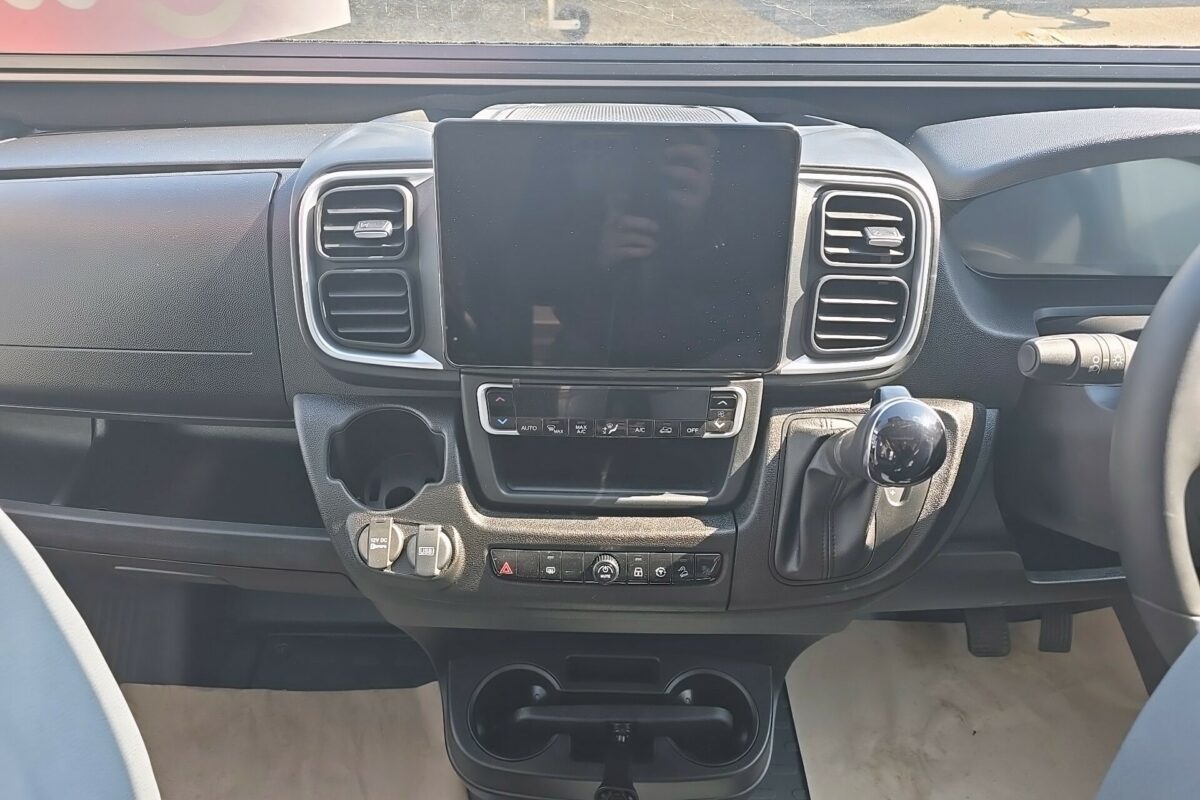 2025 SWIFT ASCARI 384 DASH