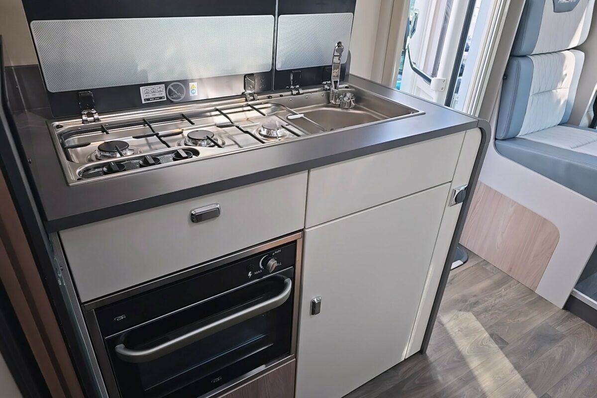 2025 SWIFT ASCARI 384 OVEN
