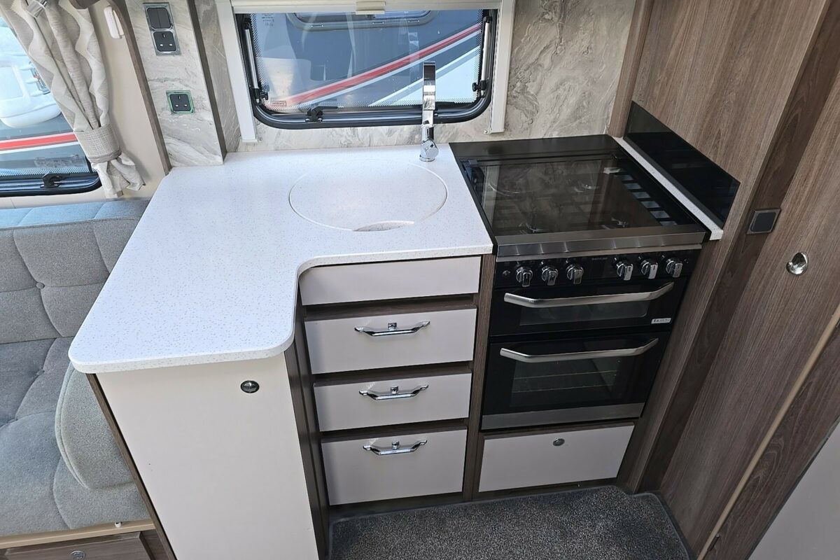 2022 COACHMAN LASER XCEL 850 KIITCHEN