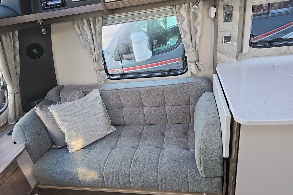 2022 COACHMAN LASER XCEL 850 SEAT