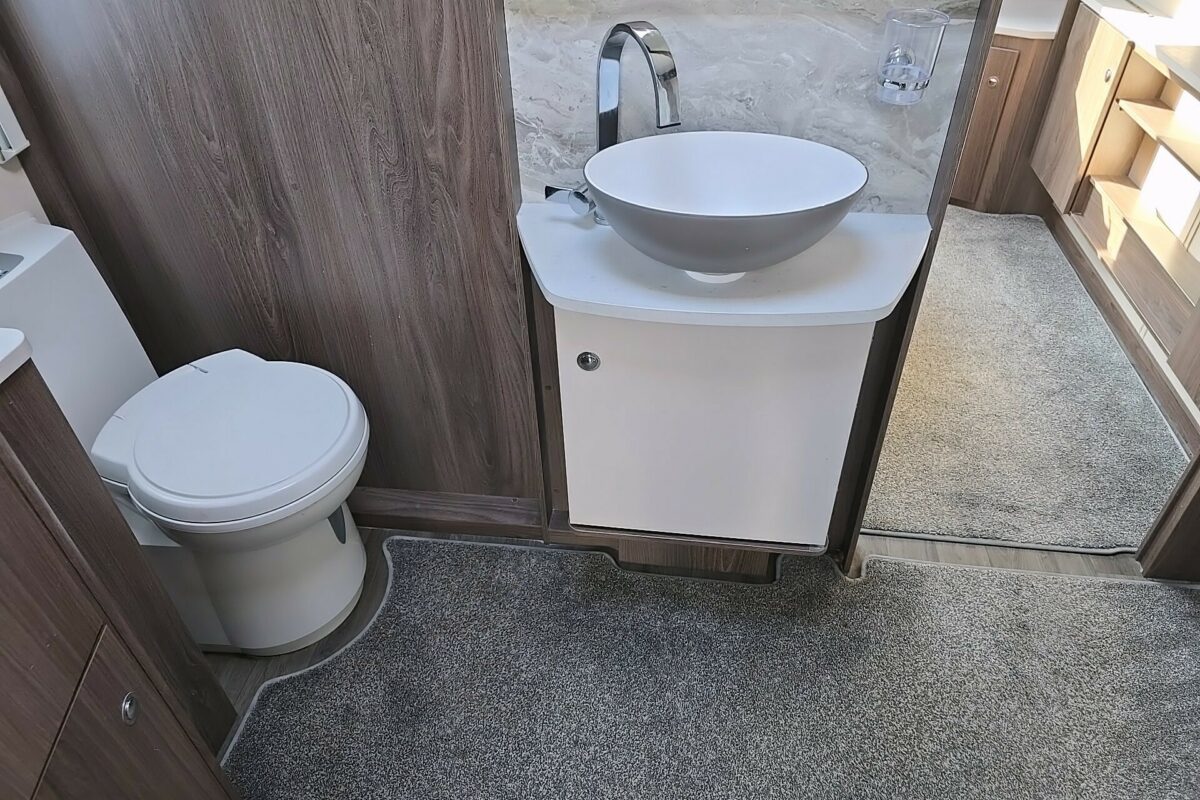 2022 COACHMAN LASER XCEL 850 WASHROOM