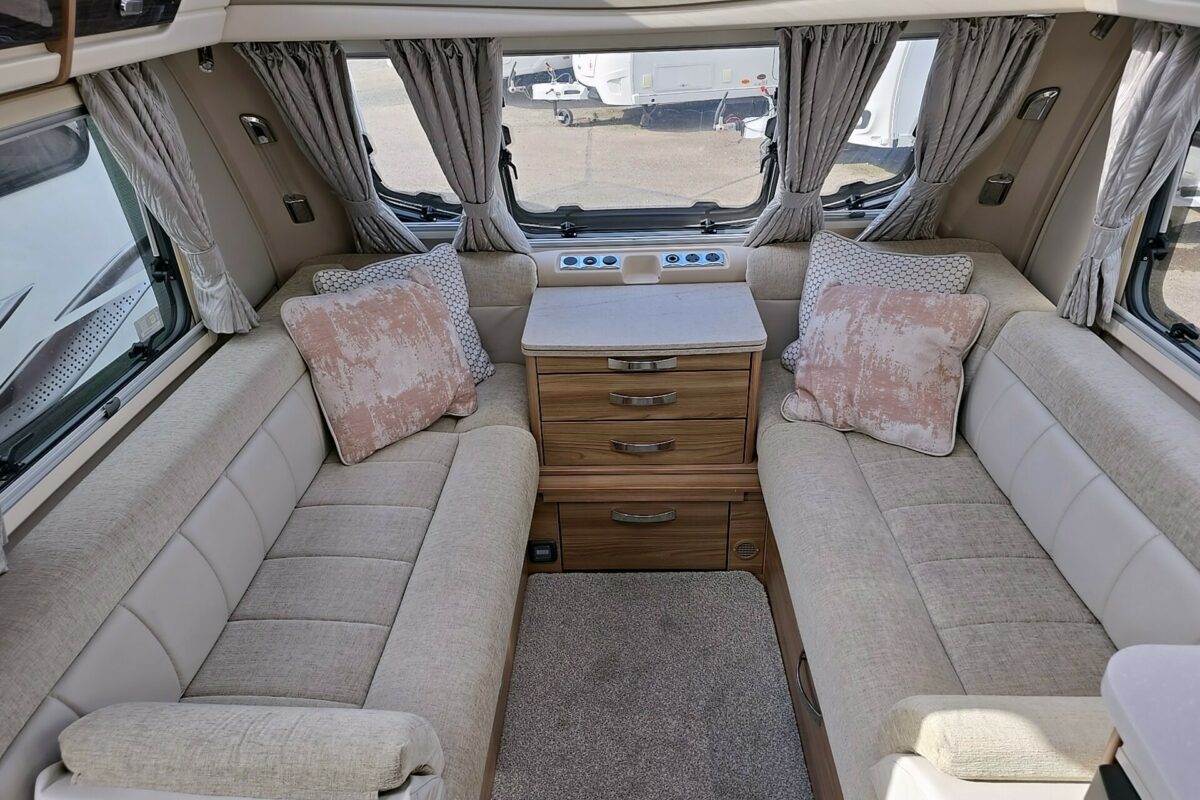 SEATING