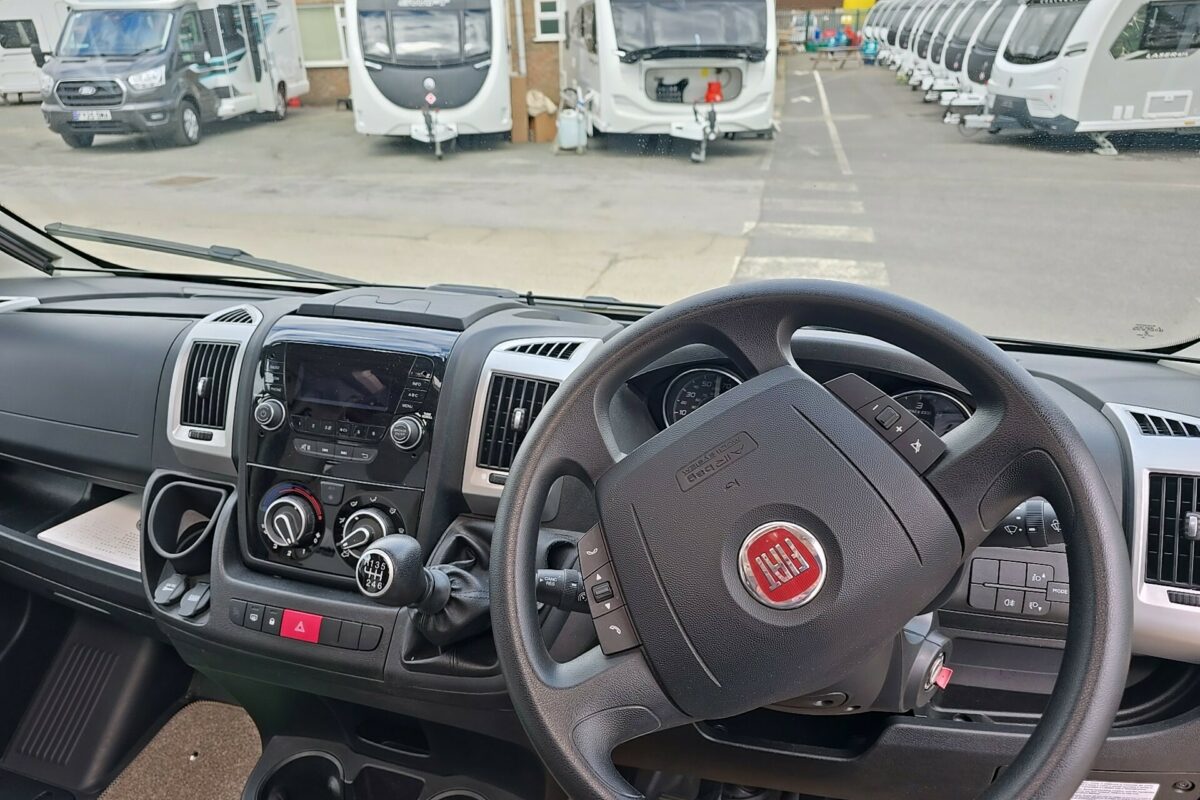 2016 SWIFT BOLERO 744 CAB
