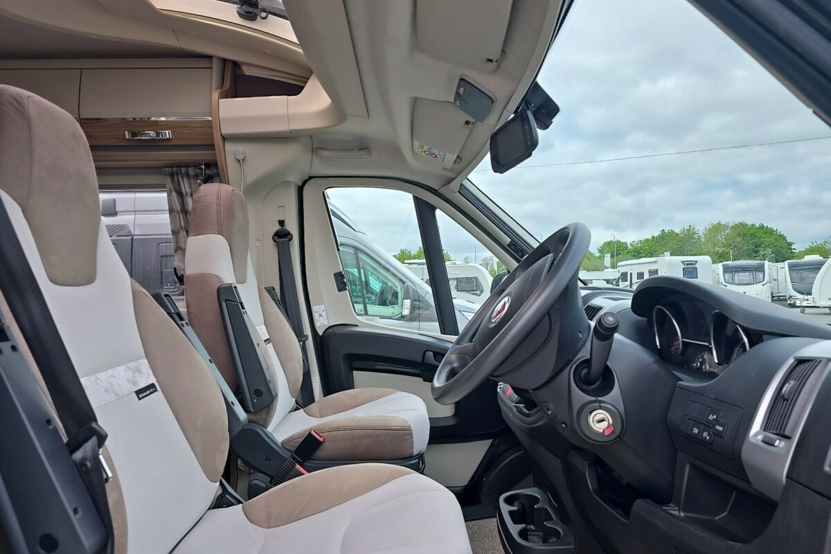 2016 SWIFT BOLERO 744 CAB