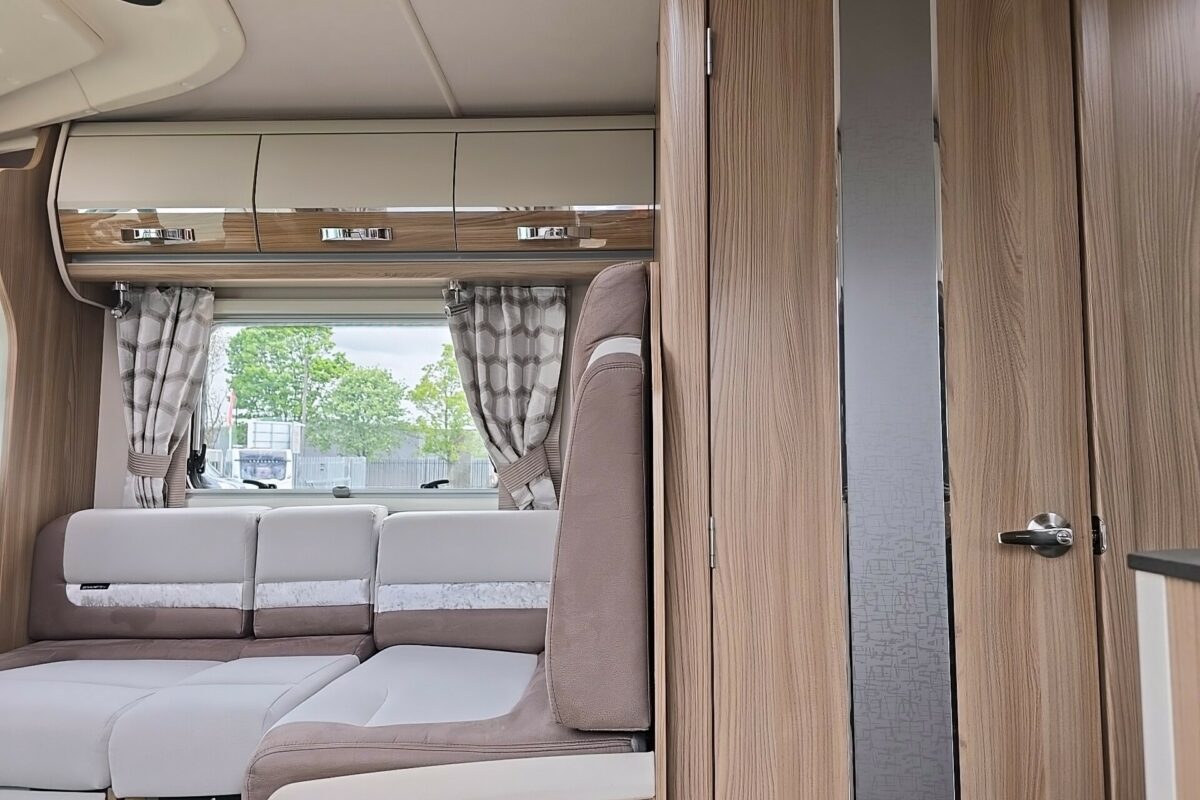 2016 SWIFT BOLERO 744 ENTRANCE