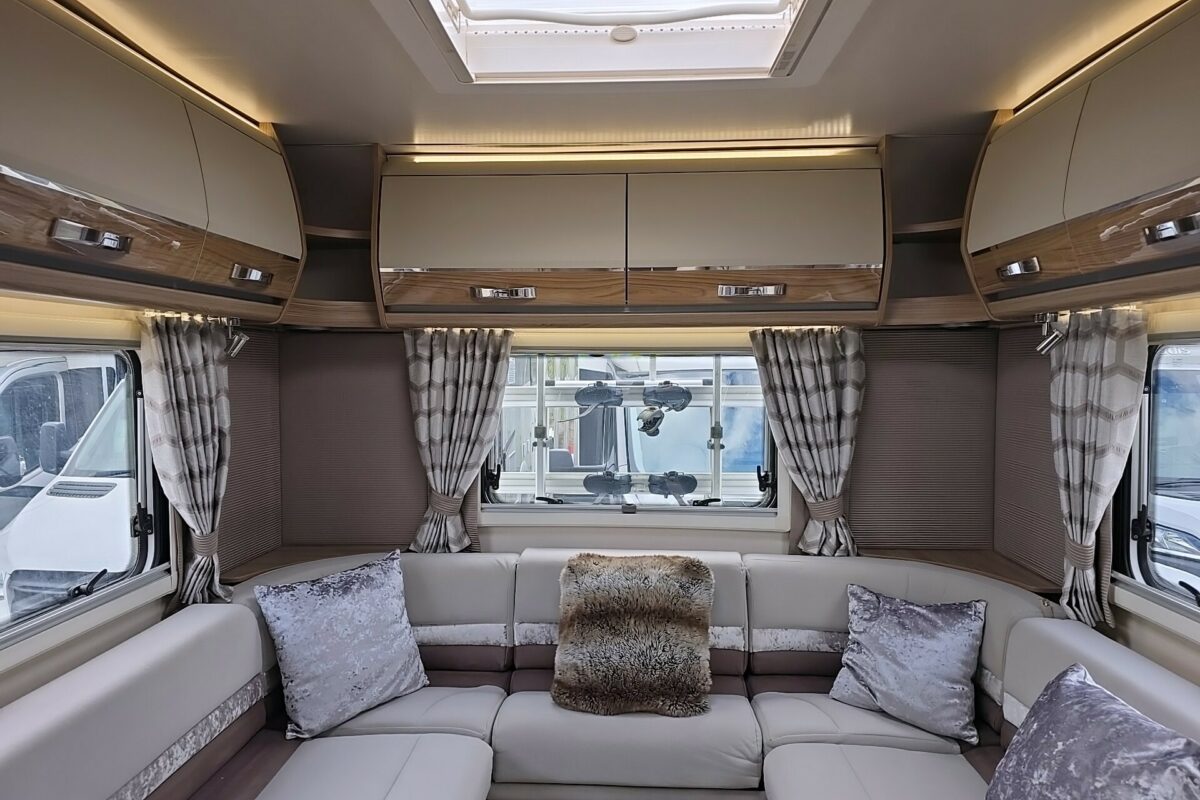 2016 SWIFT BOLERO 744 REAR LOUNGE